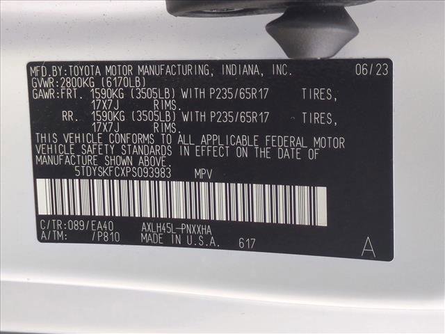 Used 2023 Toyota Sienna XLE image 26