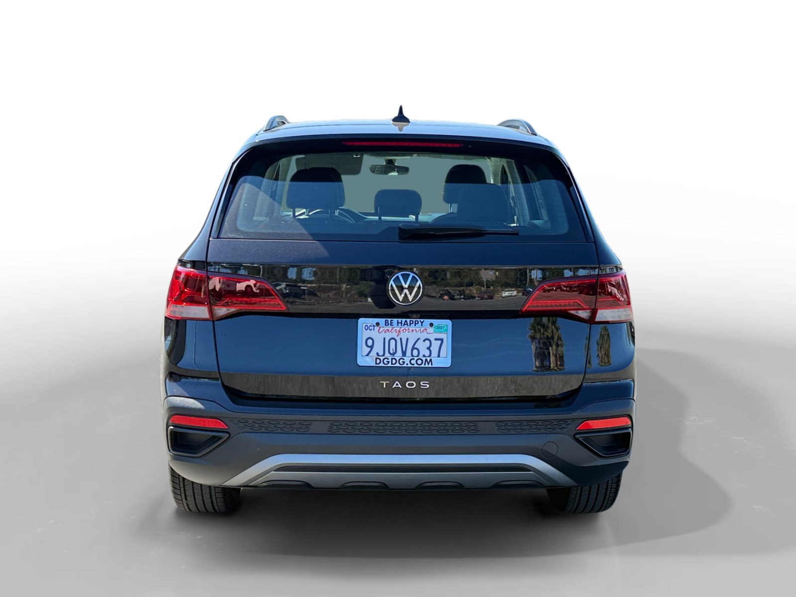 Certified 2023 Volkswagen Taos S FWD image 4