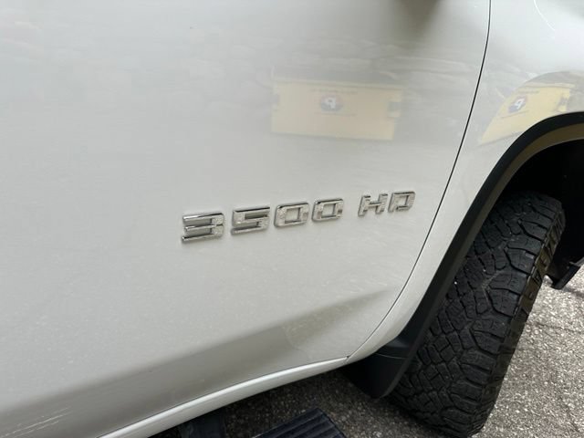 Used 2022 Chevrolet Silverado 3500 LT w/ Convenience Package AWD/4WD image 25