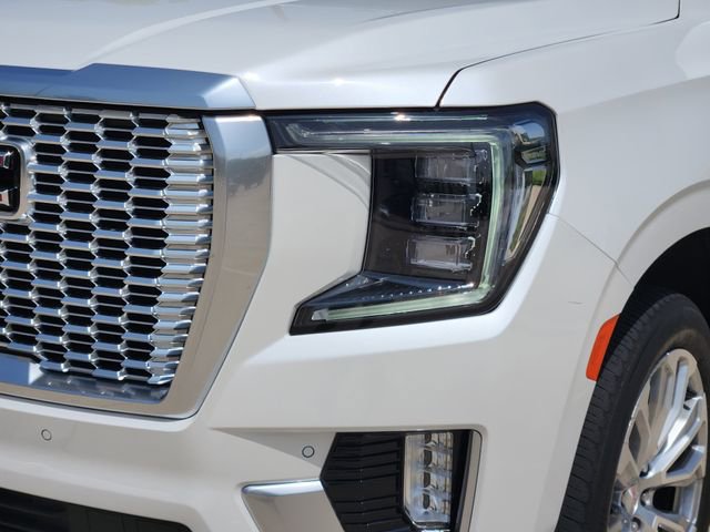 Used 2023 GMC Yukon Denali w/ LPO, Floor Liner Package AWD/4WD image 9