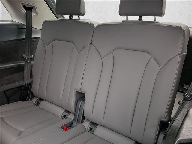 Certified 2025 Audi Q7 3.0T Premium Plus image 18