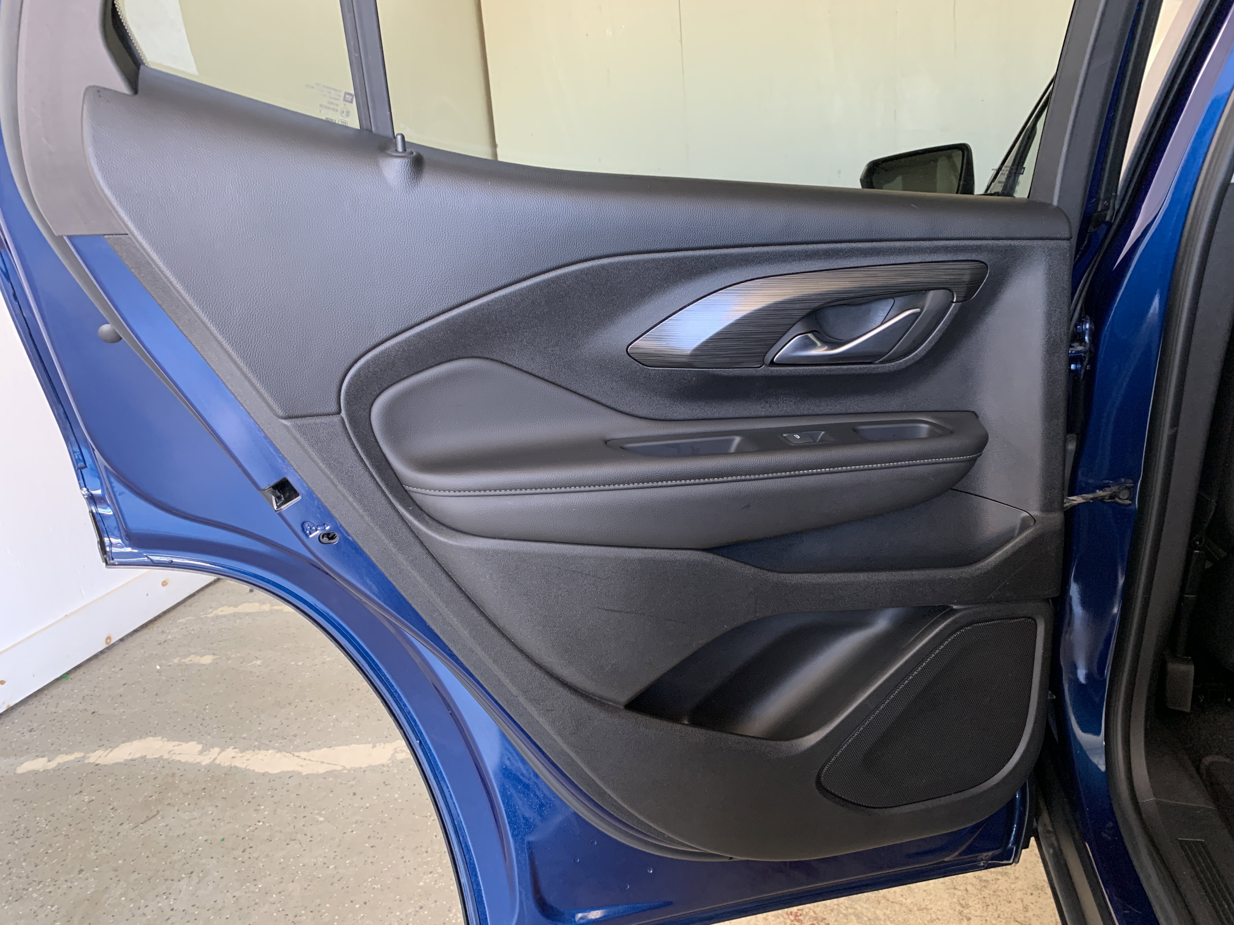 Used 2022 GMC Terrain SLE w/ Driver Convenience Package image 41