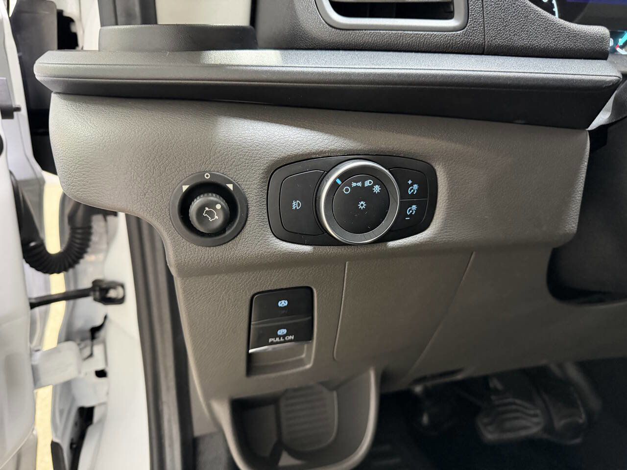Used 2024 Ford Transit 250 Low Roof w/ Exterior Upgrade Package image 7