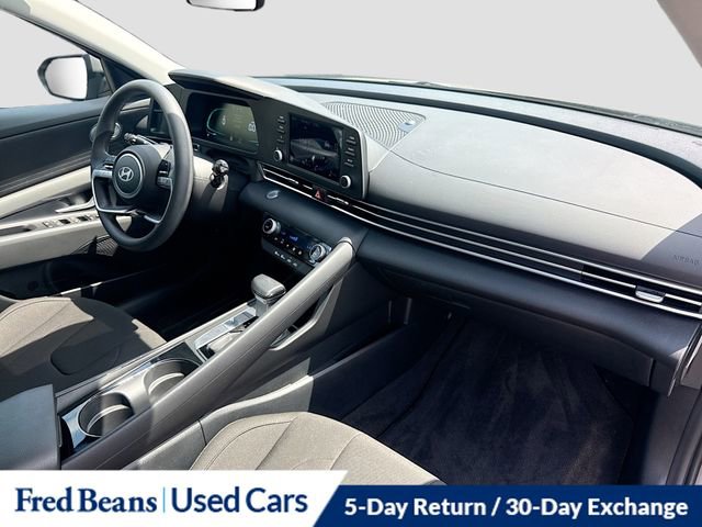 Used 2026 Hyundai Elantra Hybrid FWD image 30