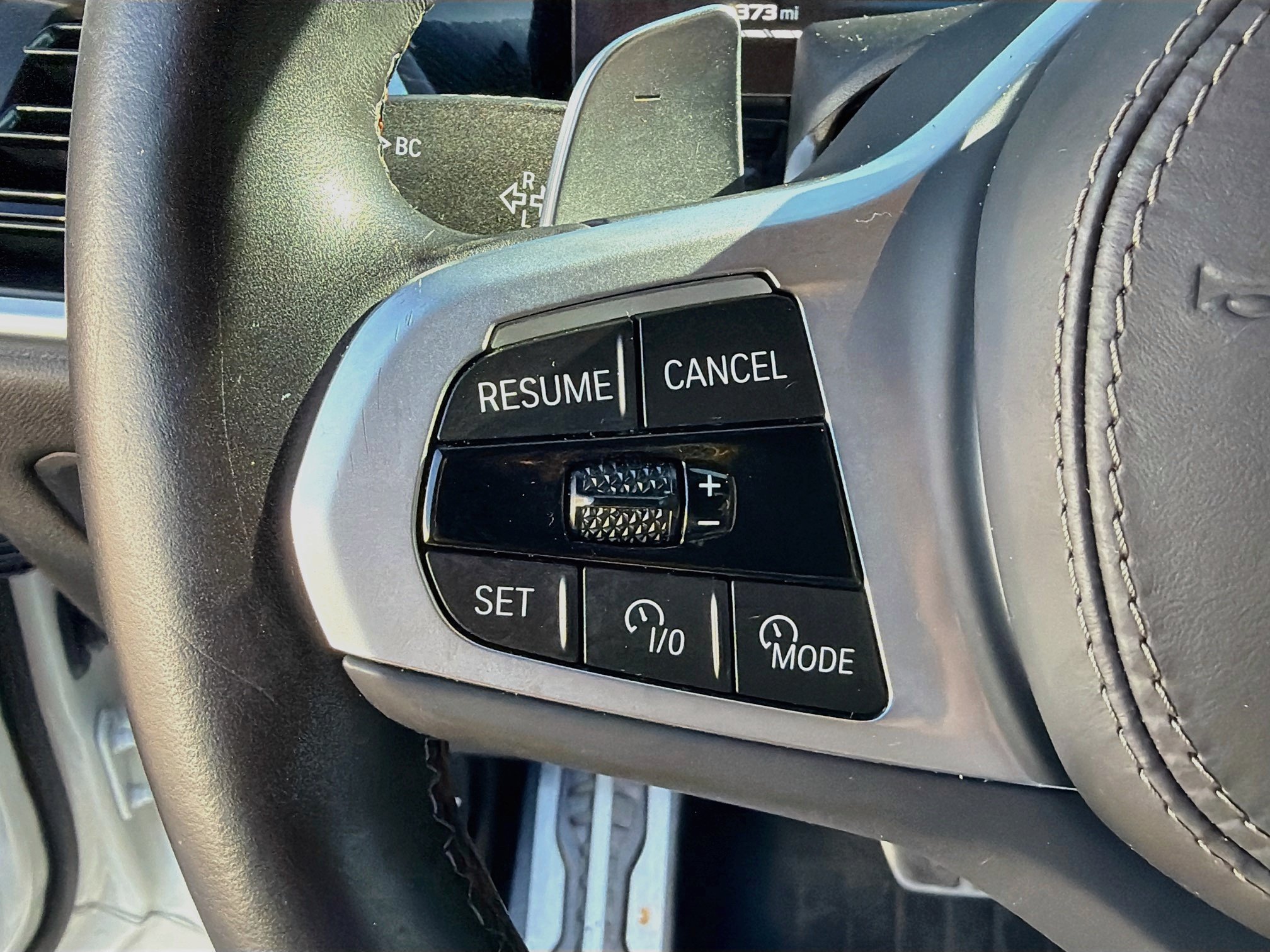Used 2025 BMW X6 M60i AWD/4WD image 38