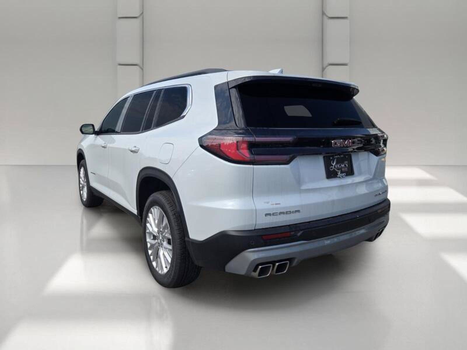 New 2026 GMC Acadia Elevation w/ Elevation Premium Package FWD image 5