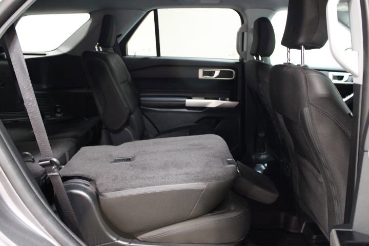 Used 2023 Ford Explorer XLT image 56