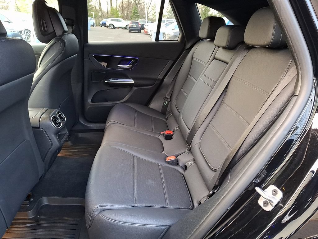 Used 2023 Mercedes-Benz GLC 300 4MATIC image 8