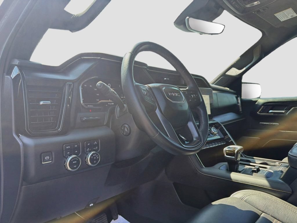 Used 2024 GMC Sierra 1500 AT4X AWD/4WD image 9