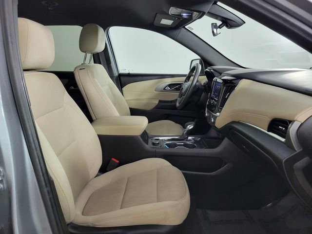 Used 2023 Chevrolet Traverse LS FWD image 18