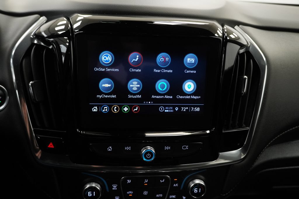 Used 2023 Chevrolet Traverse LT w/ Rear Camera Mirror Package AWD/4WD image 16