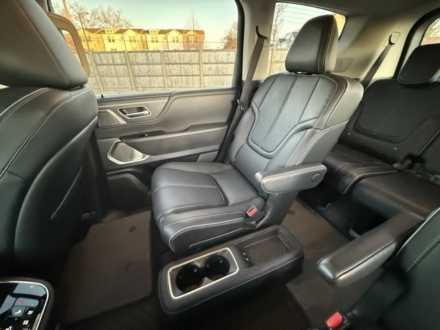 Used 2025 INFINITI QX80 Sensory image 17