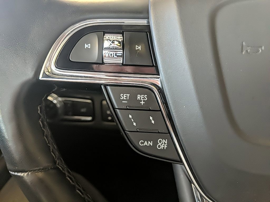 Used 2021 Lincoln Navigator L Reserve AWD/4WD image 19