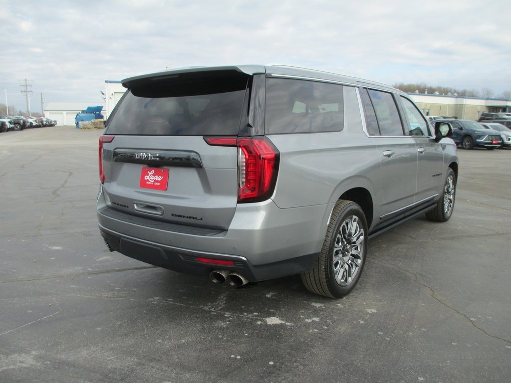 Certified 2023 GMC Yukon XL Denali Ultimate image 5