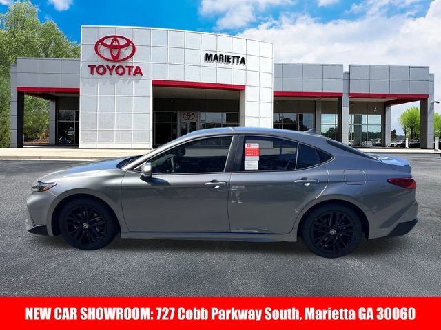 New 2026 Toyota Camry SE image 2