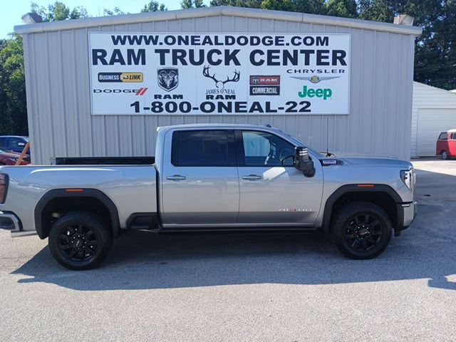 Used 2025 GMC Sierra 2500 AT4 w/ AT4 Premium Plus Package AWD/4WD image 2