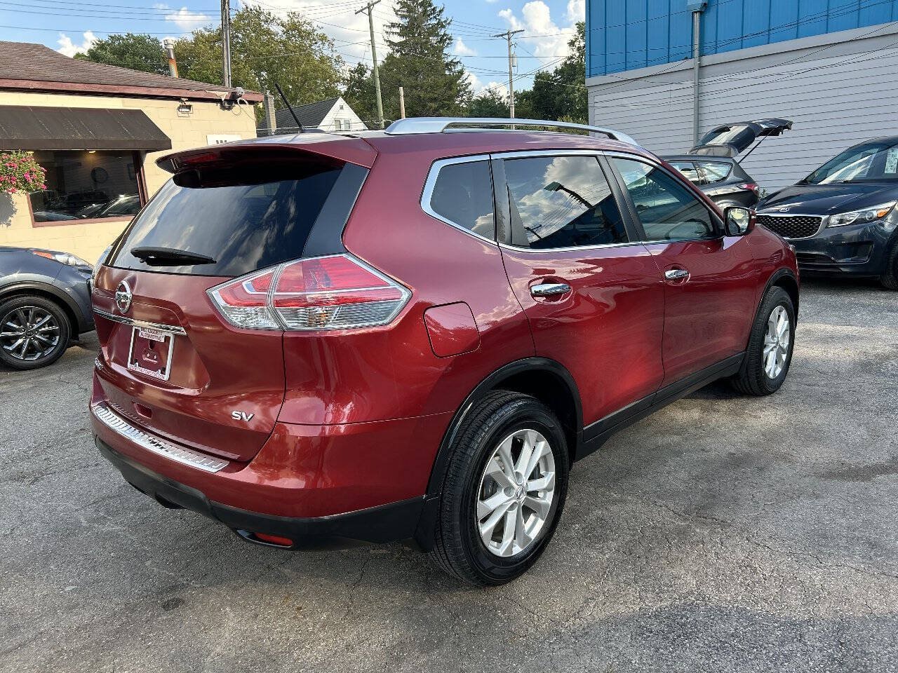 Used 2016 Nissan Rogue SV FWD image 12