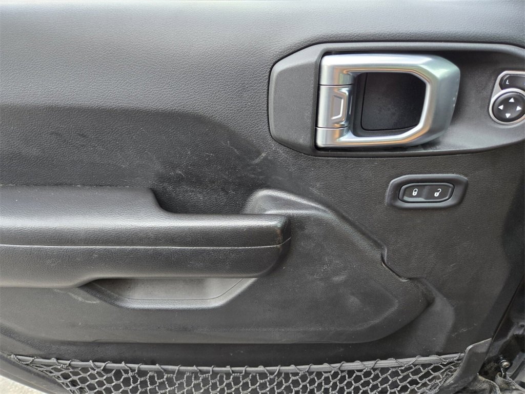 Used 2018 Jeep Wrangler Unlimited Sport S image 34