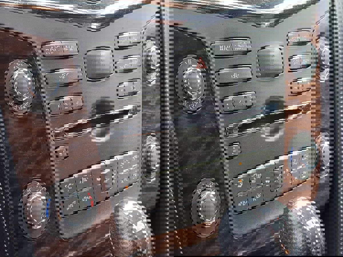 Used 2019 Nissan Armada SL w/ Premium Package image 41