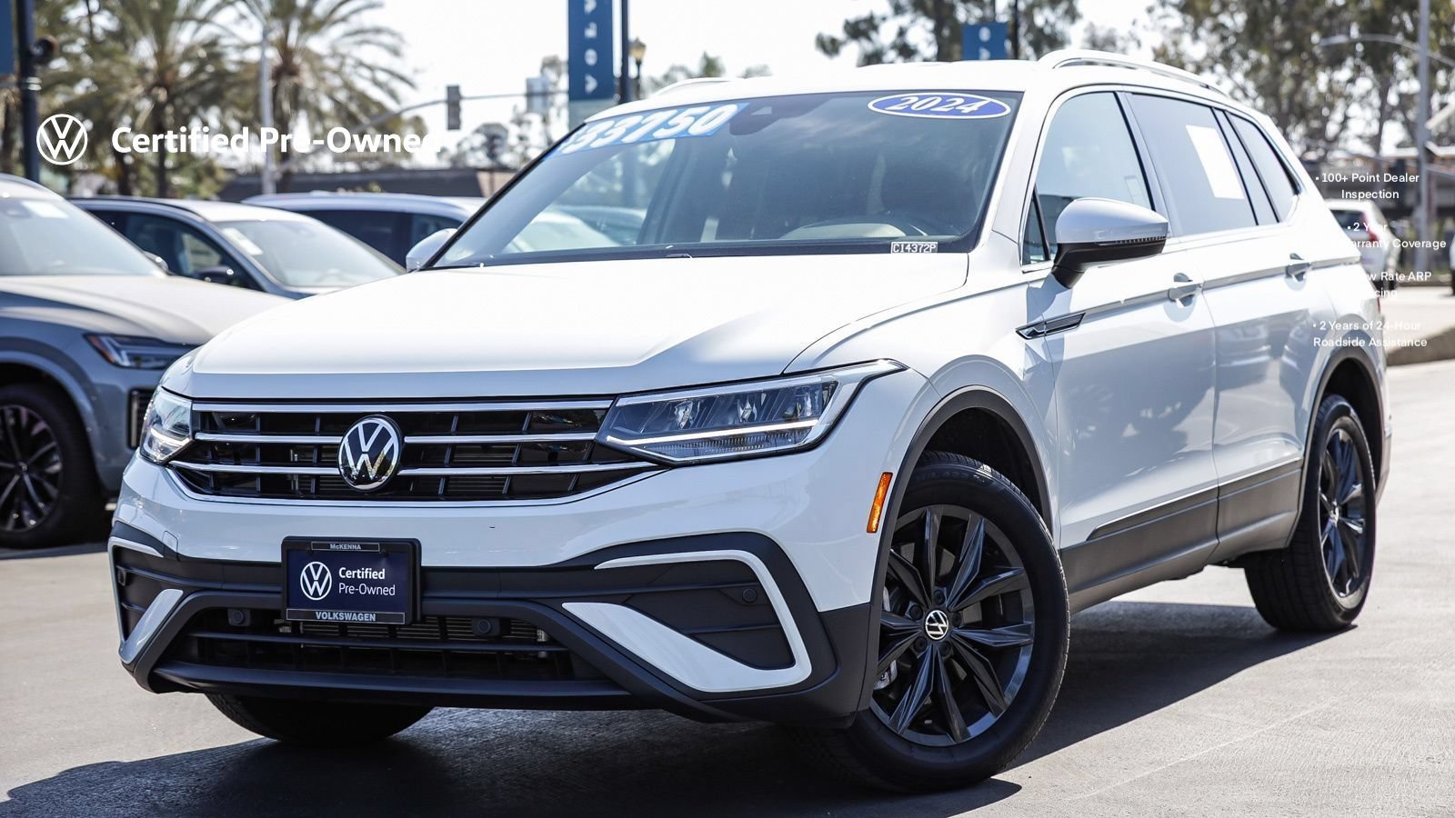 Used 2024 Volkswagen Tiguan SE AWD/4WD image 1