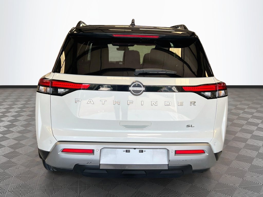 Used 2024 Nissan Pathfinder SL w/ SL Premium Package FWD image 6