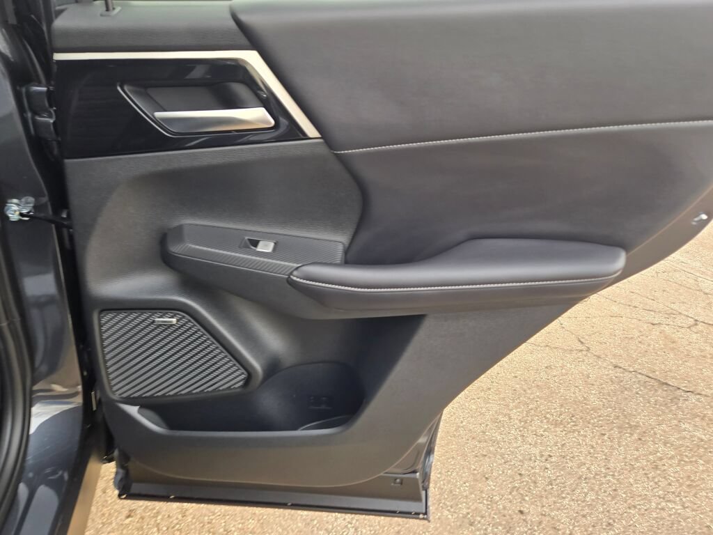 New 2026 Mitsubishi Outlander SEL AWD/4WD image 8