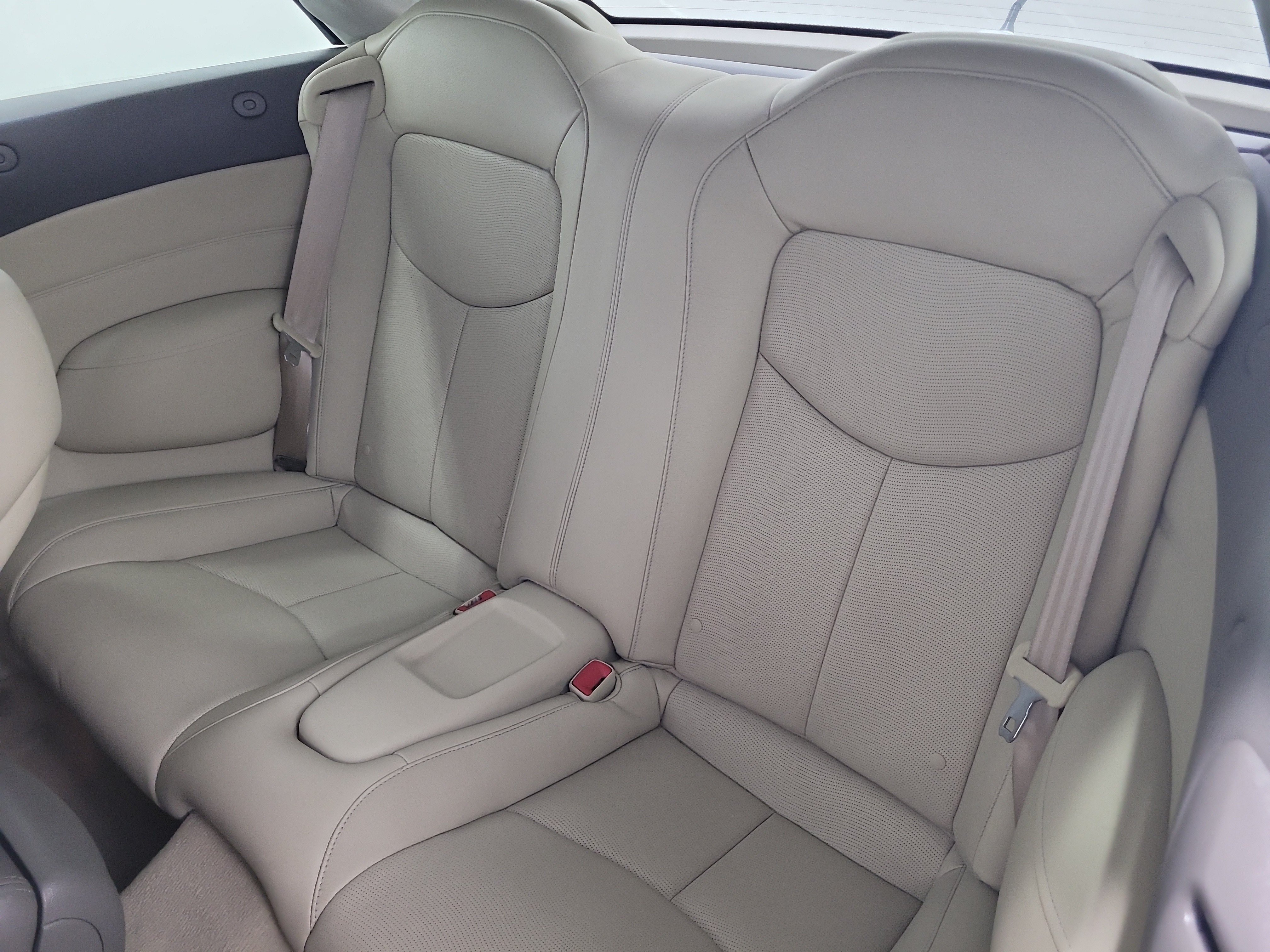 Used 2013 INFINITI G37 Convertible w/ Premium Pkg RWD image 10