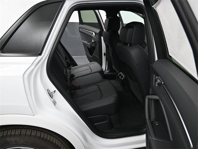 New 2025 Audi Q3 2.0T Premium image 13