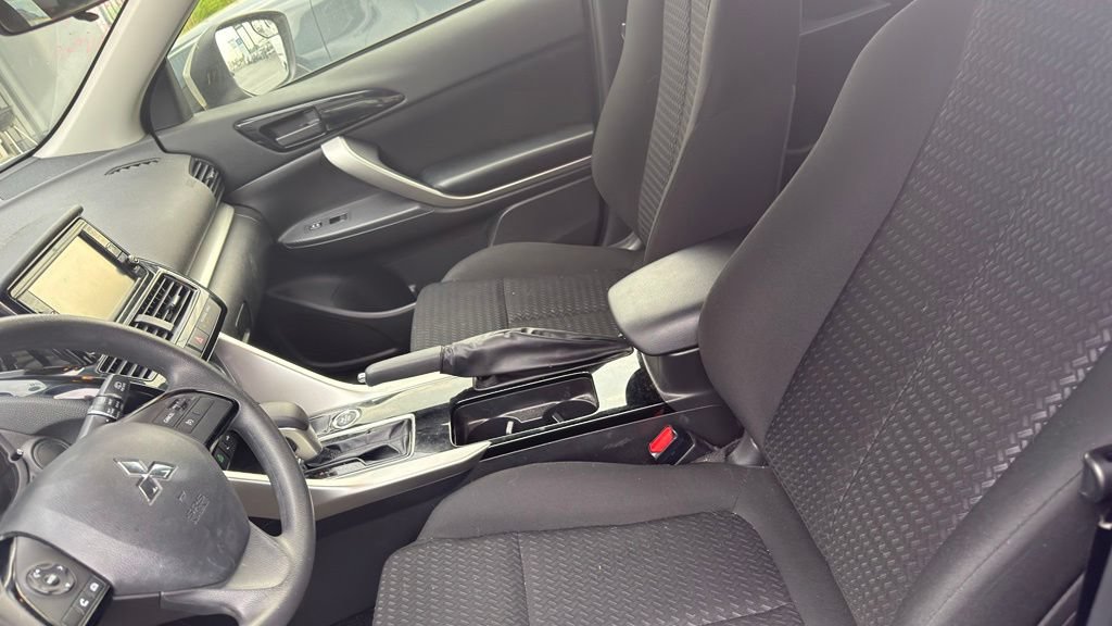 Used 2024 Mitsubishi Eclipse Cross ES AWD/4WD image 10