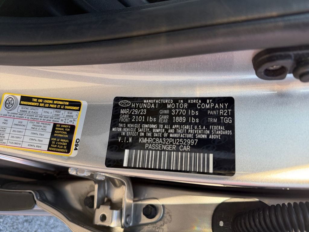 Used 2023 Hyundai Venue SEL image 29