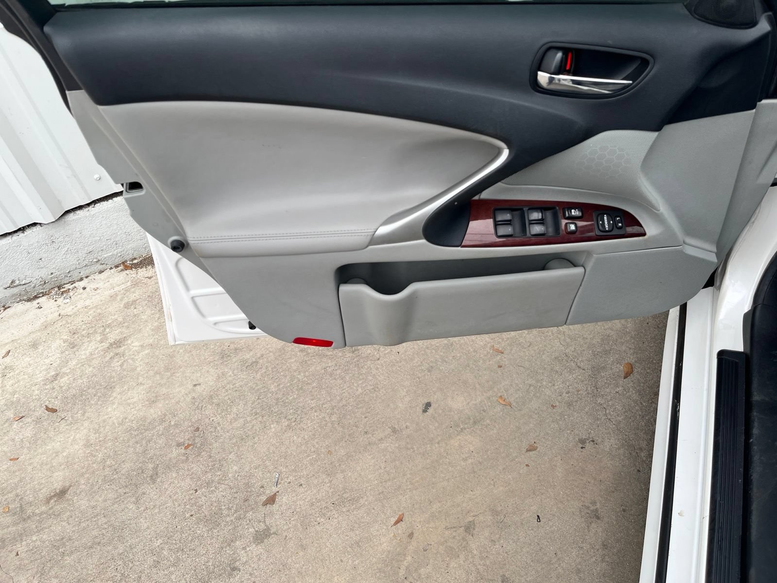 Used 2007 Lexus IS 250 w/ Premium Pkg RWD image 10