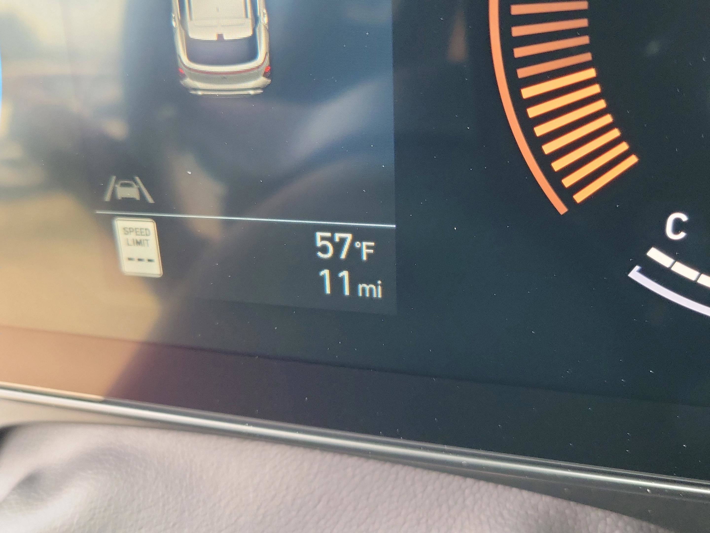 New 2026 Hyundai Kona SEL Premium image 18