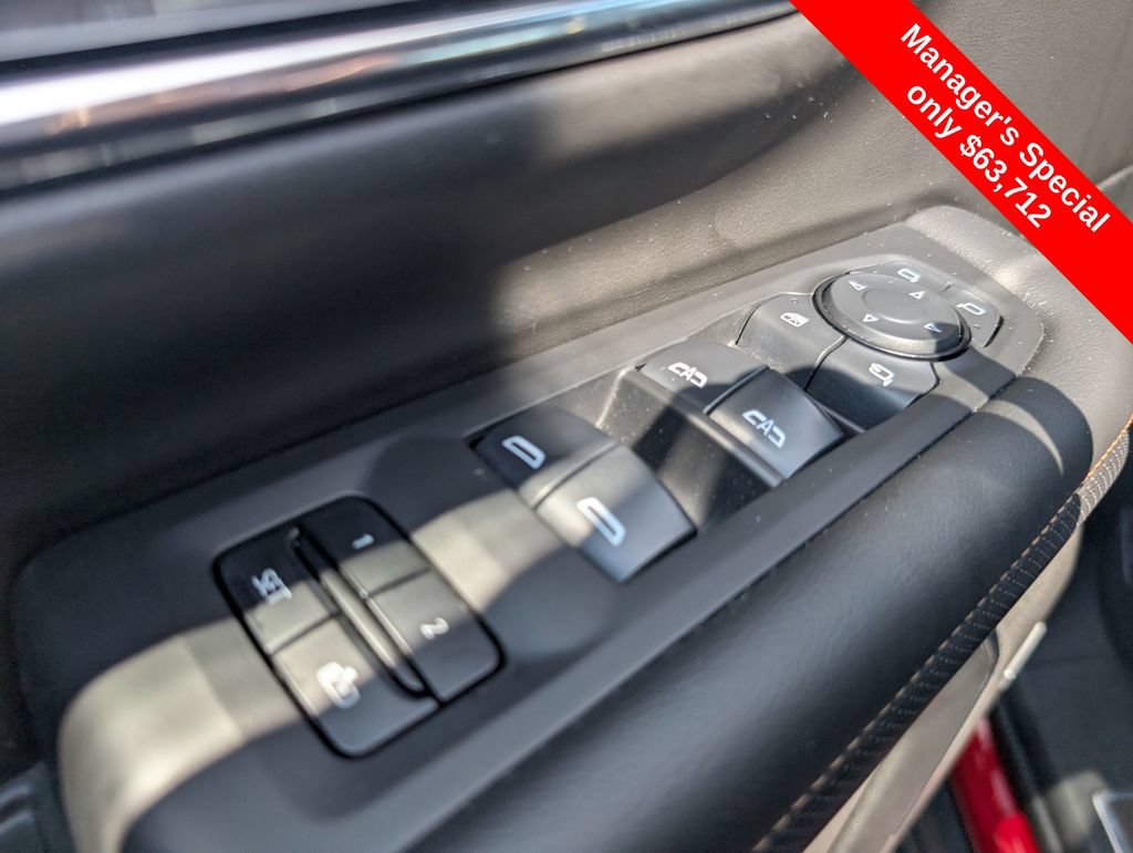 Used 2024 GMC Yukon XL AT4 w/ Technology Package AWD/4WD image 16