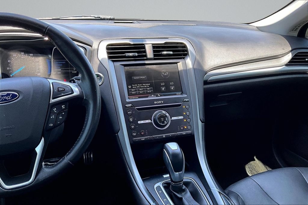 Used 2016 Ford Fusion Titanium FWD image 6