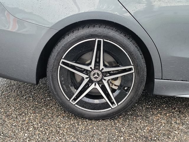 Used 2024 Mercedes-Benz C 300 Sedan image 5