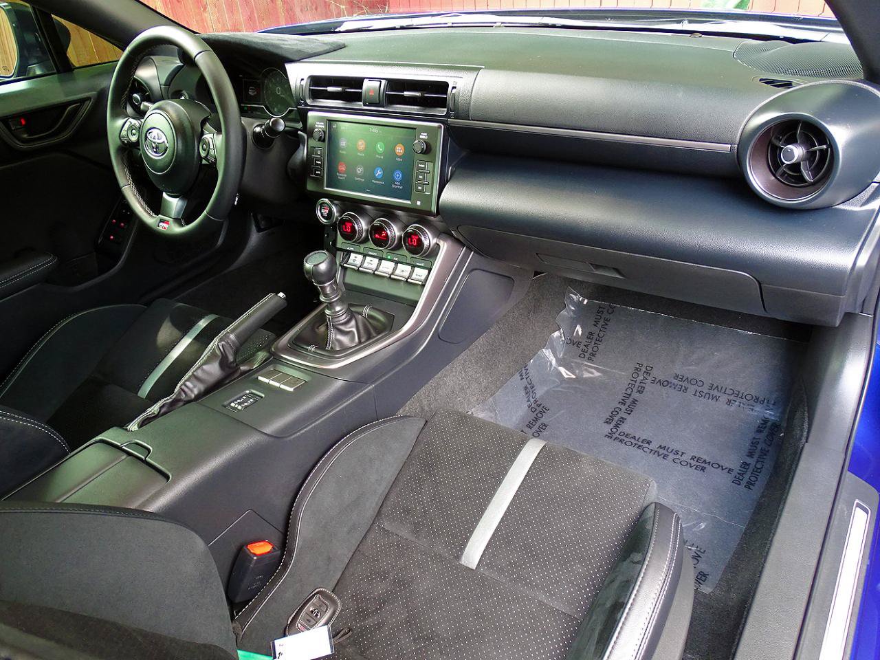 Used 2025 Toyota GR86 Premium w/ Performance Package RWD image 32