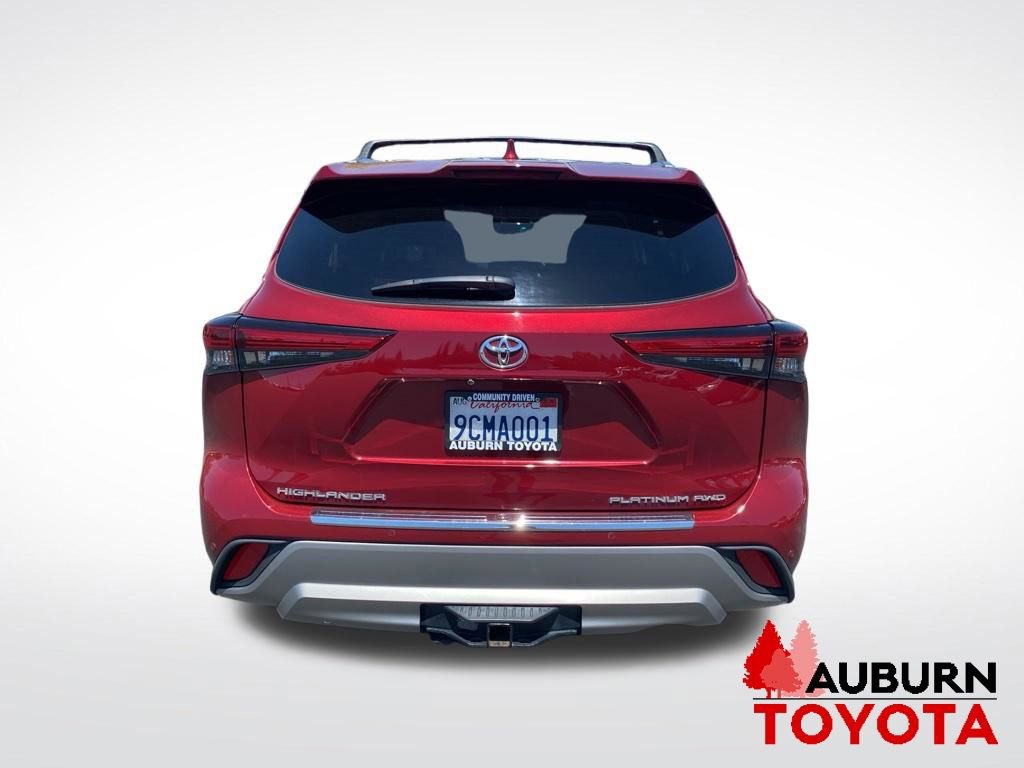 Used 2022 Toyota Highlander Platinum AWD/4WD image 6