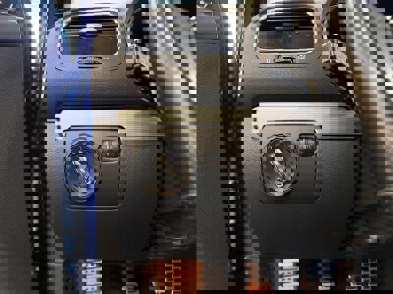 Used 2012 Volkswagen Golf R 2-Door image 27