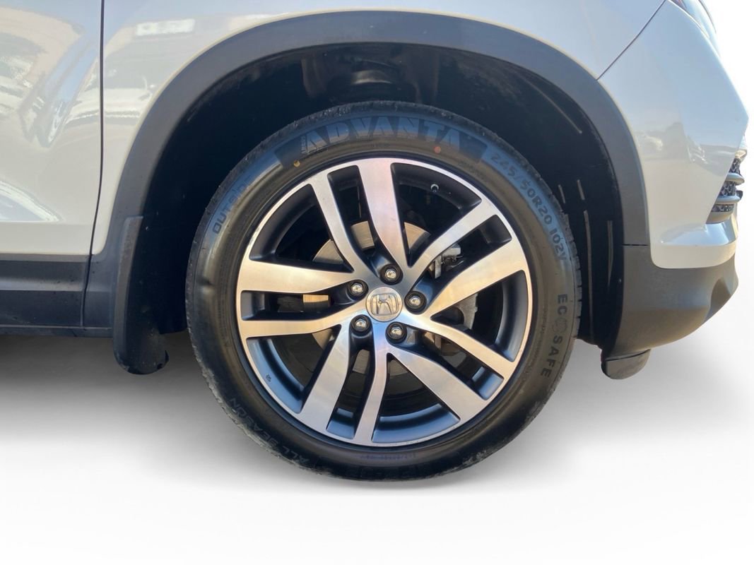 Used 2016 Honda Pilot Touring image 12