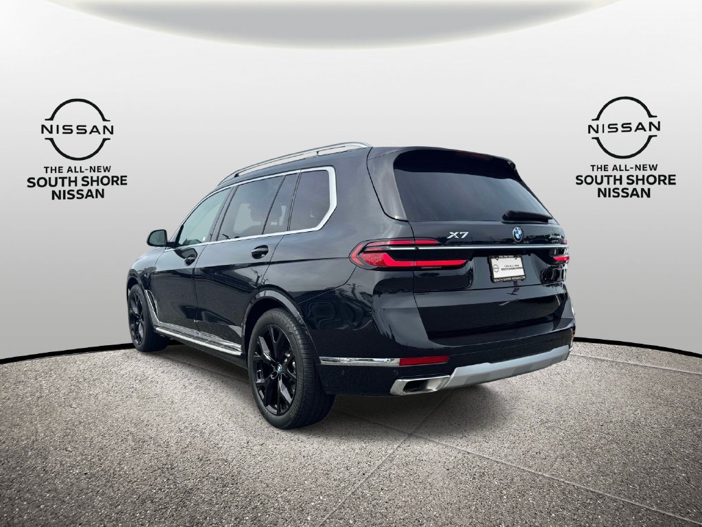 Used 2024 BMW X7 xDrive40i w/ Premium Package AWD/4WD image 7