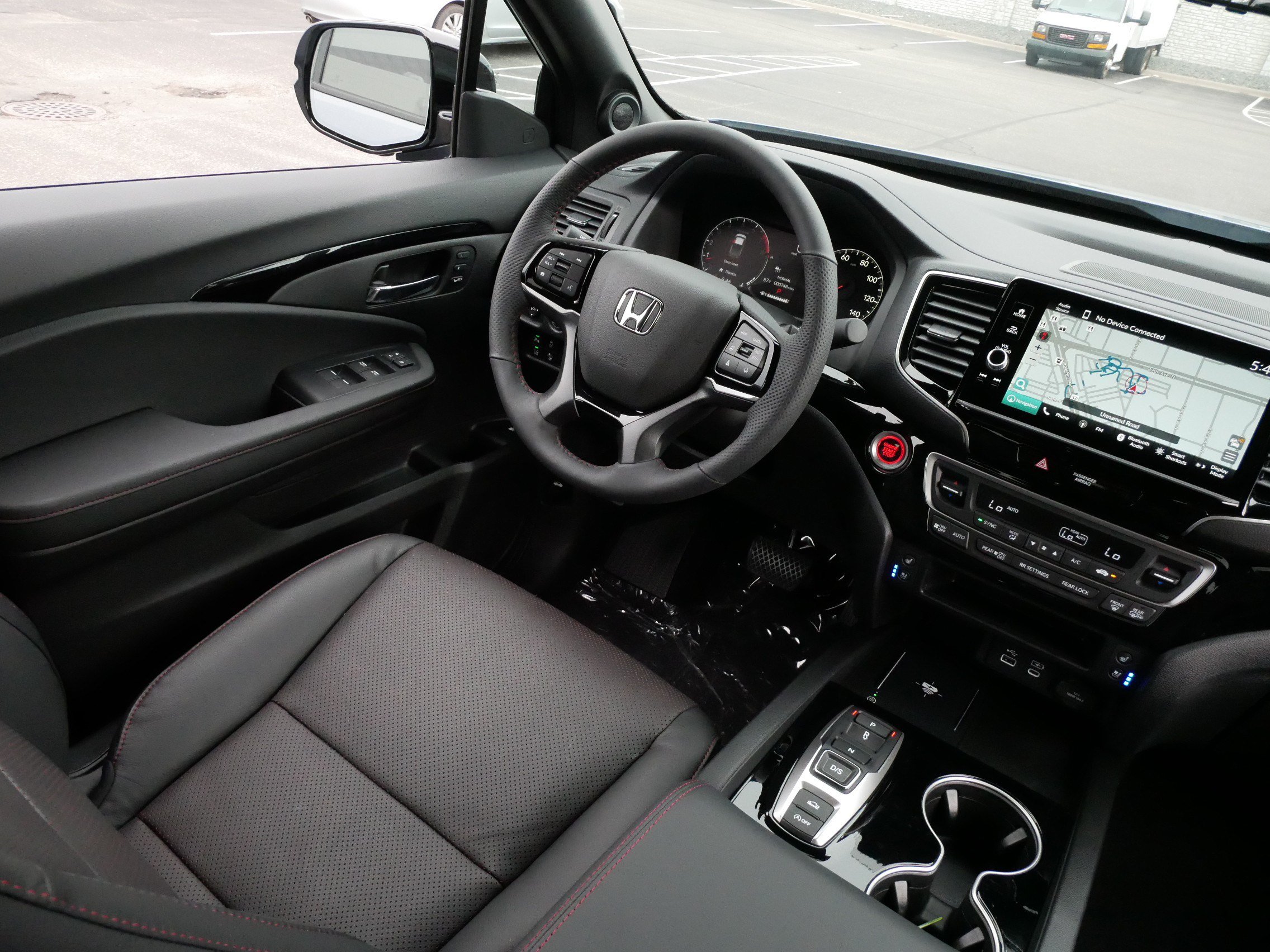 Certified 2026 Honda Ridgeline Black Edition image 9