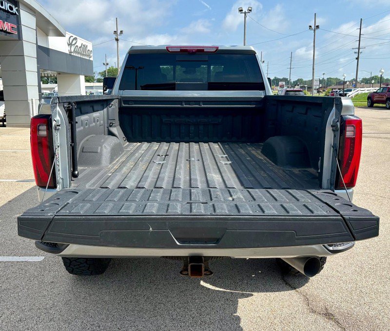 Used 2024 GMC Sierra 2500 Denali Ultimate AWD/4WD image 5