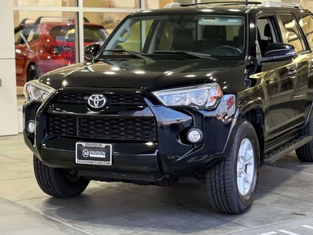 Certified 2018 Toyota 4Runner SR5 Premium image 3