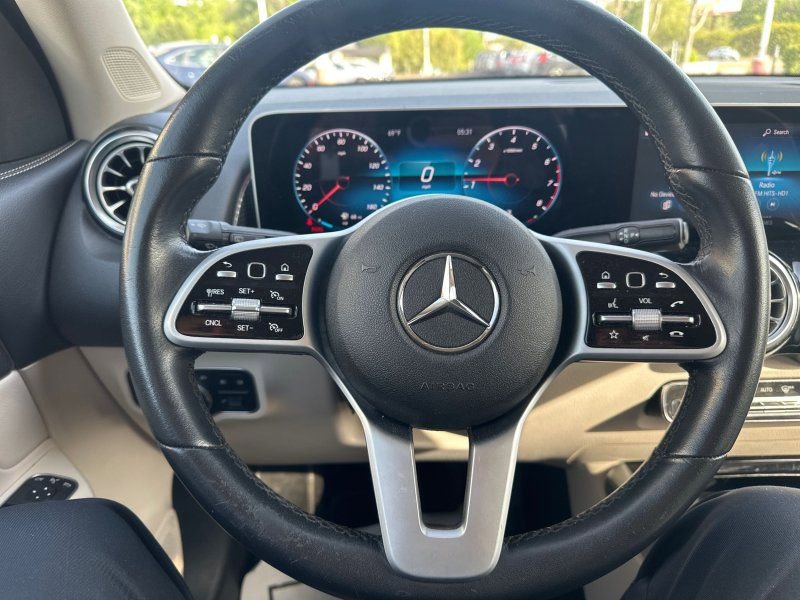 Used 2020 Mercedes-Benz GLB 250 image 20