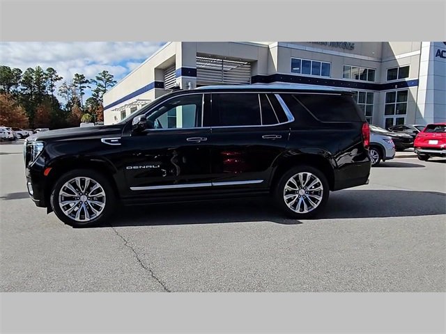 Used 2021 GMC Yukon Denali w/ Denali Premium Package image 19