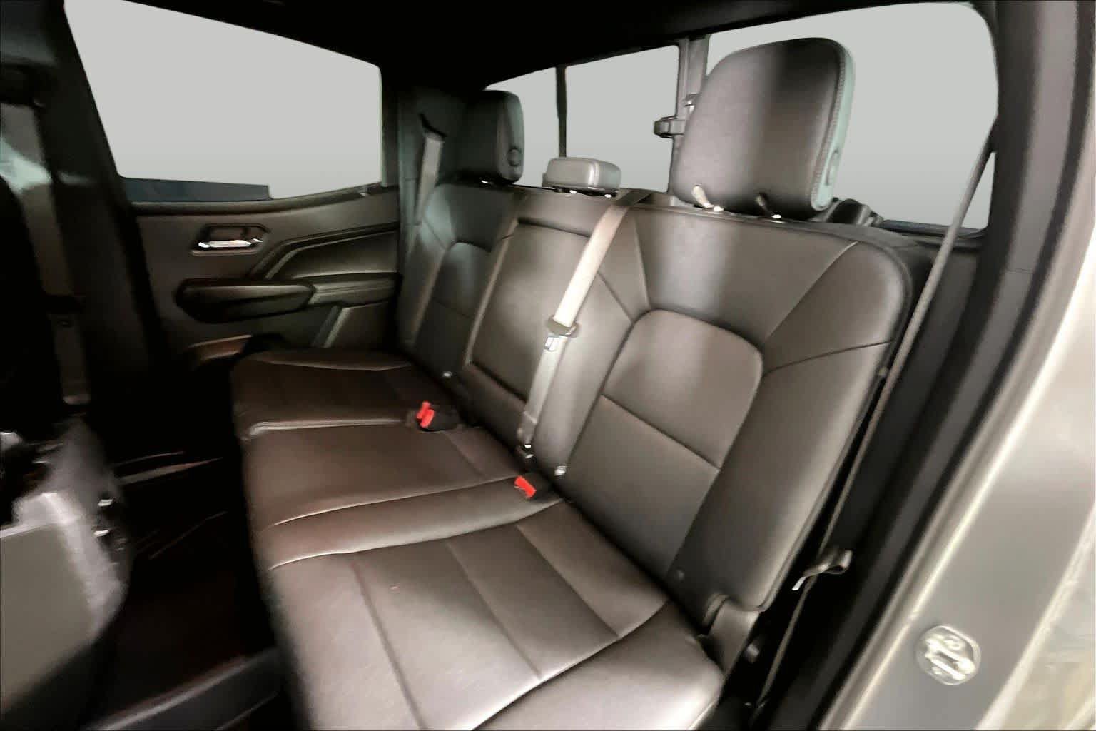Used 2025 GMC Canyon Elevation w/ Convenience Package RWD image 18