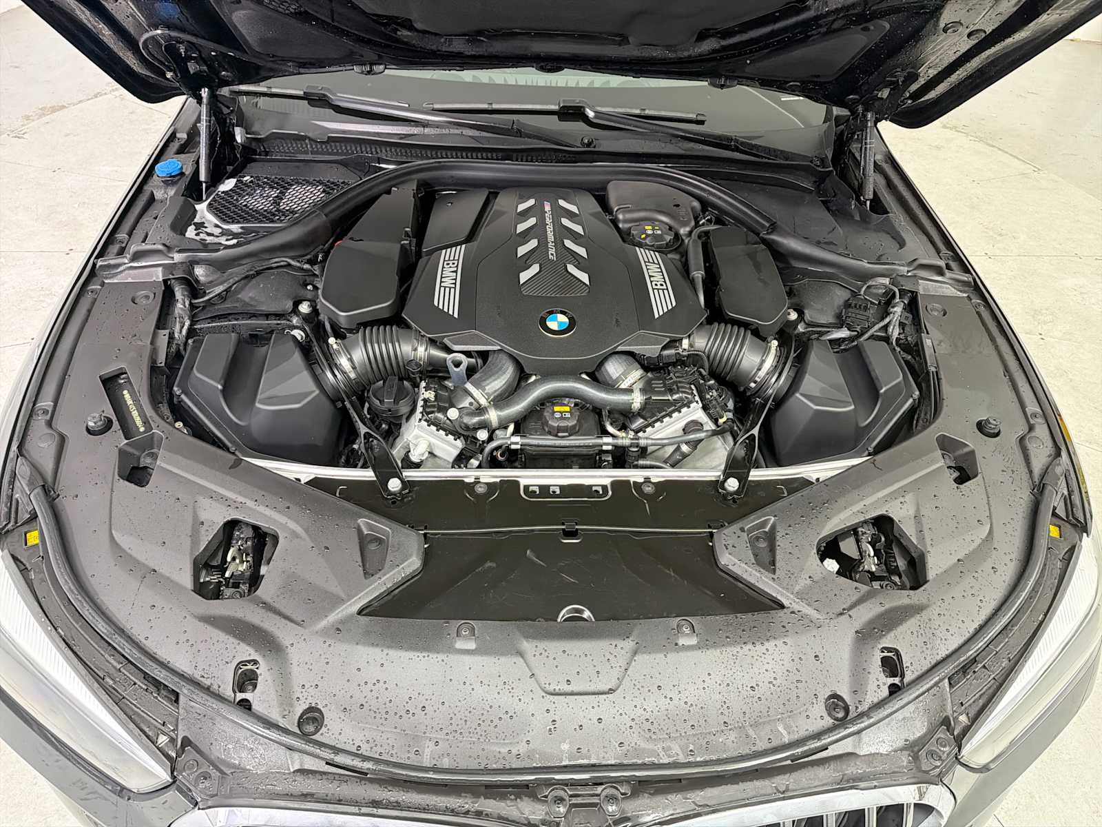 Used 2019 BMW M850i xDrive M850i xDrive w/ Comfort Seating Package image 17