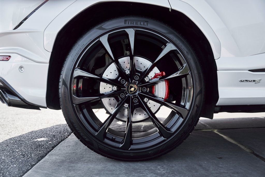 Used 2024 Lamborghini Urus S image 22
