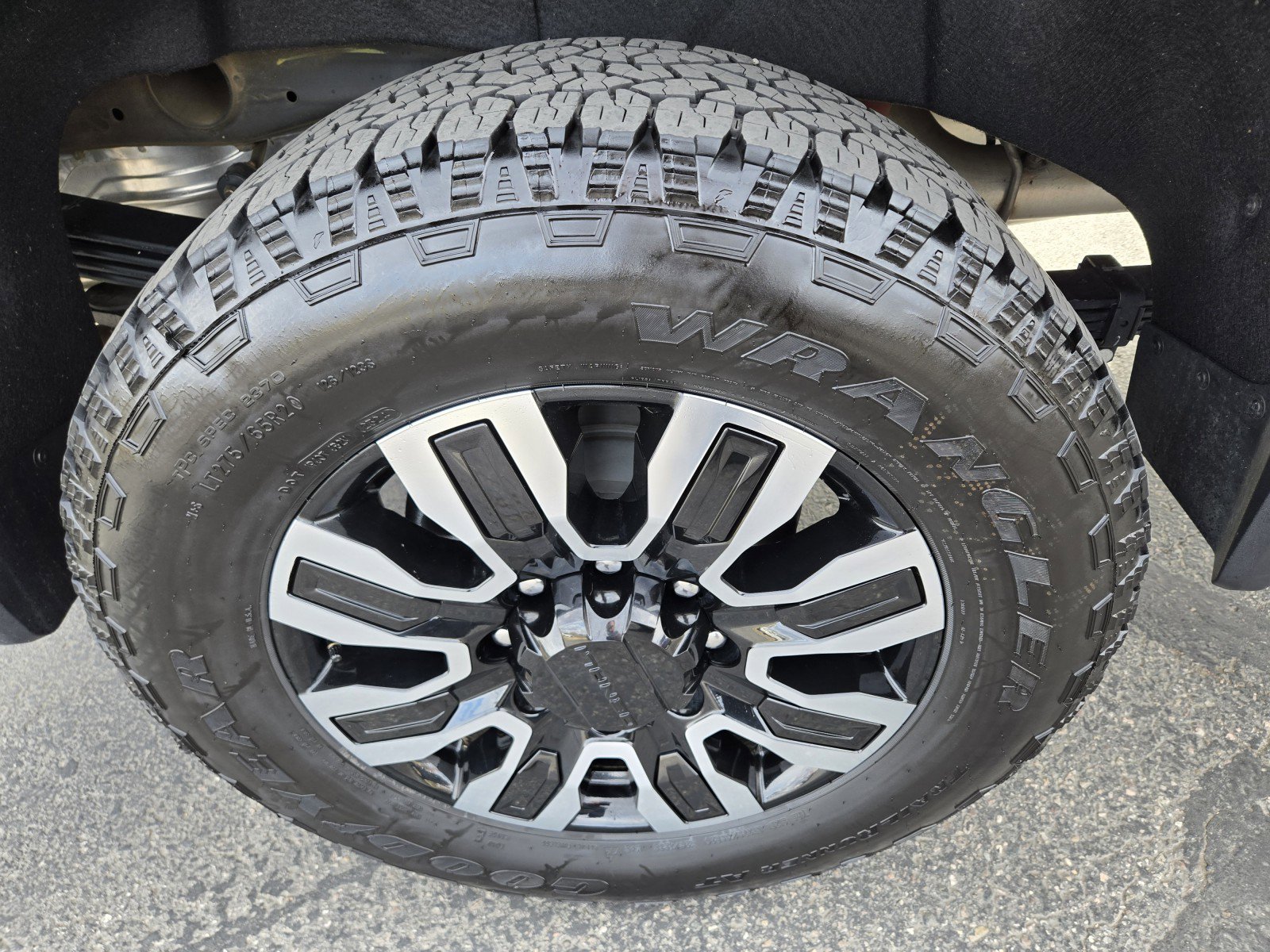 Used 2024 GMC Sierra 2500 Denali Ultimate AWD/4WD image 56