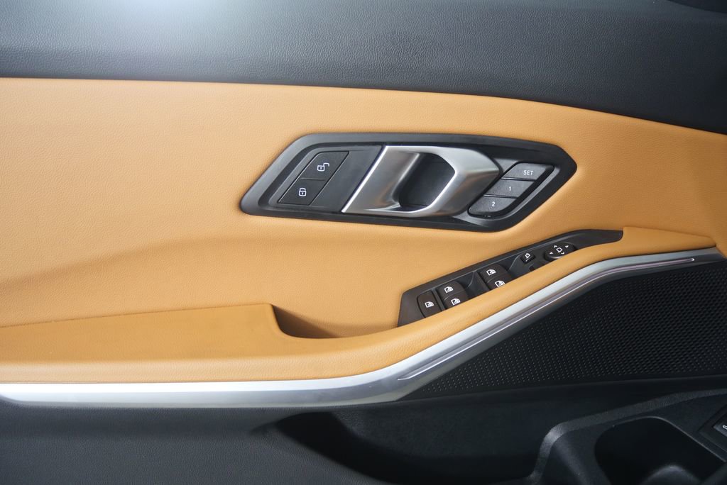 Certified 2025 BMW 330i xDrive Sedan image 8